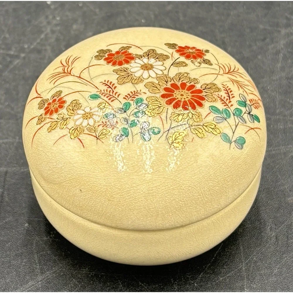 Vintage Satsuma Porcelain Hand Painted Florals Gold Round Trinket Dish 2